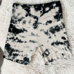 UO Year of Ours Ribbed Bike Shorts 4” S